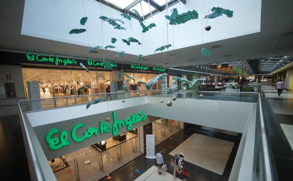 El Corte Inglés Murcia La deuda del Grupo Pikolín fuerza la salida de El Corte Inglés Murcia La deuda del Grupo Pikolín fuerza la salida de